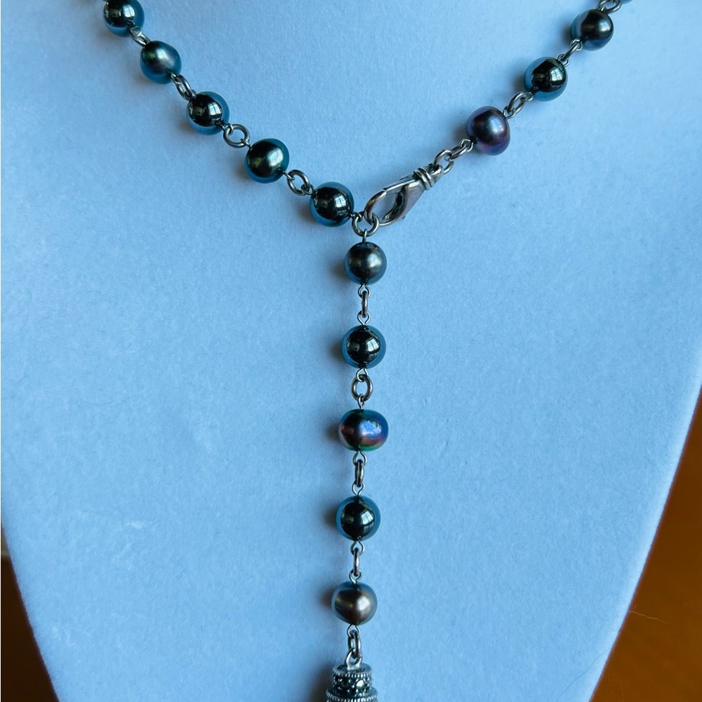 Elegant Black Pearl & Marquisette Necklace